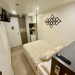  Appartement Nuevas Con Bano Privado Frente Al Metro St Mwc Barcelona-fira Espagne